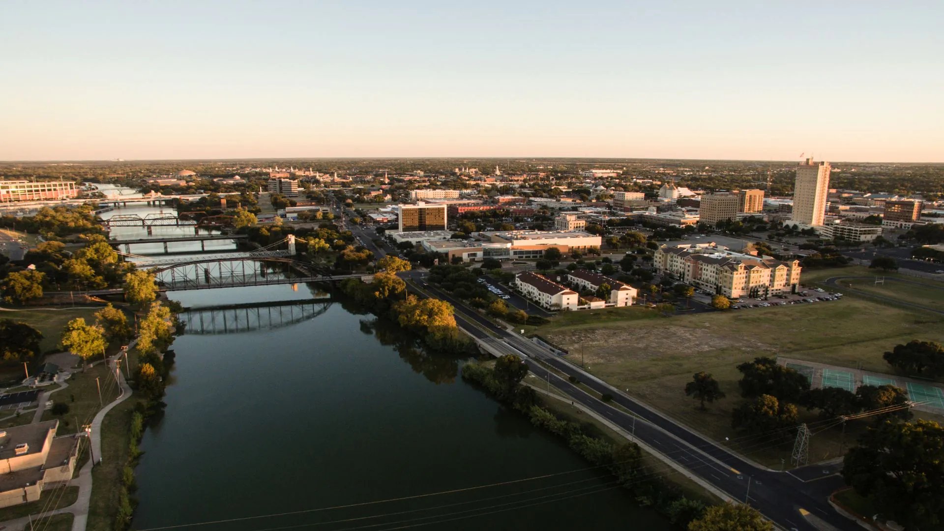 A general dentistry practice in McLennan County, Texas