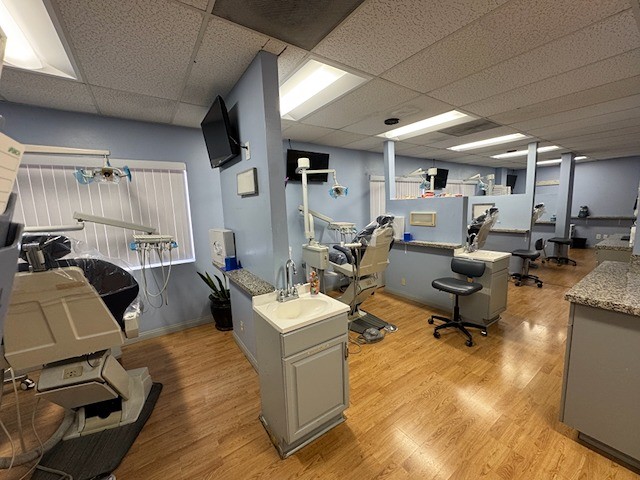 A general dentistry practice in Los Angeles County, California